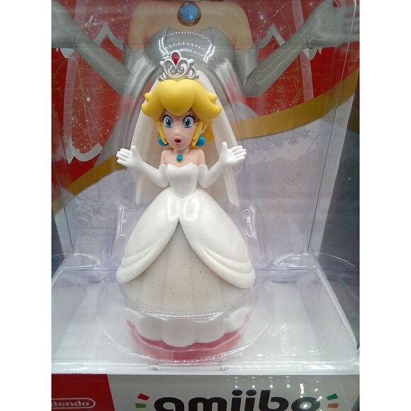 Super Mario Odyssey Princess Peach Amiibo Figure - Picture 2 of 6